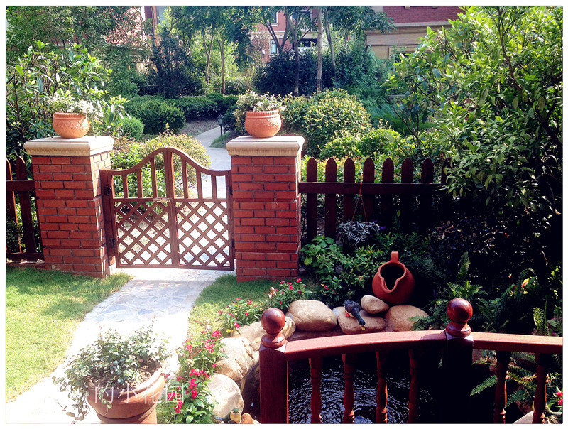 题:40平的小庭院,非常好打理,简洁干净!