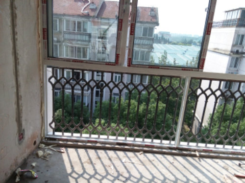 砖砌阳台护栏阳台飘窗护栏图片5